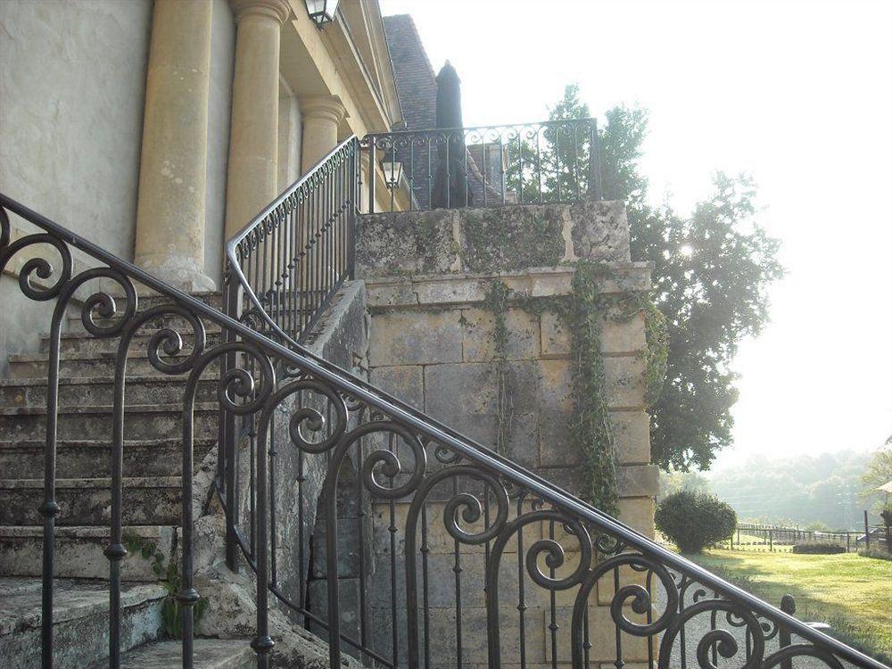 Chateau Les Merles Et Ses Villas Mouleydier Εξωτερικό φωτογραφία