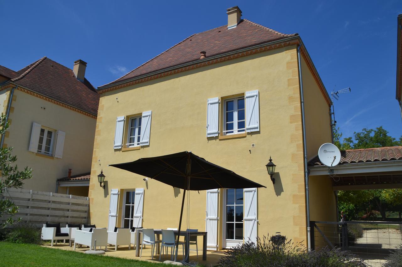 Chateau Les Merles Et Ses Villas Mouleydier Εξωτερικό φωτογραφία