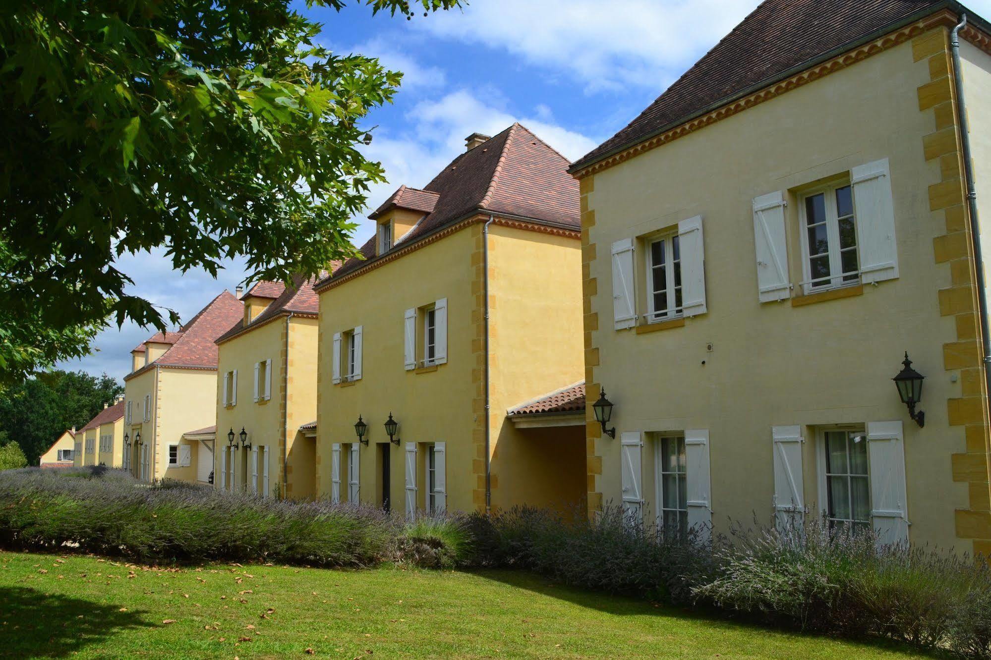Chateau Les Merles Et Ses Villas Mouleydier Εξωτερικό φωτογραφία