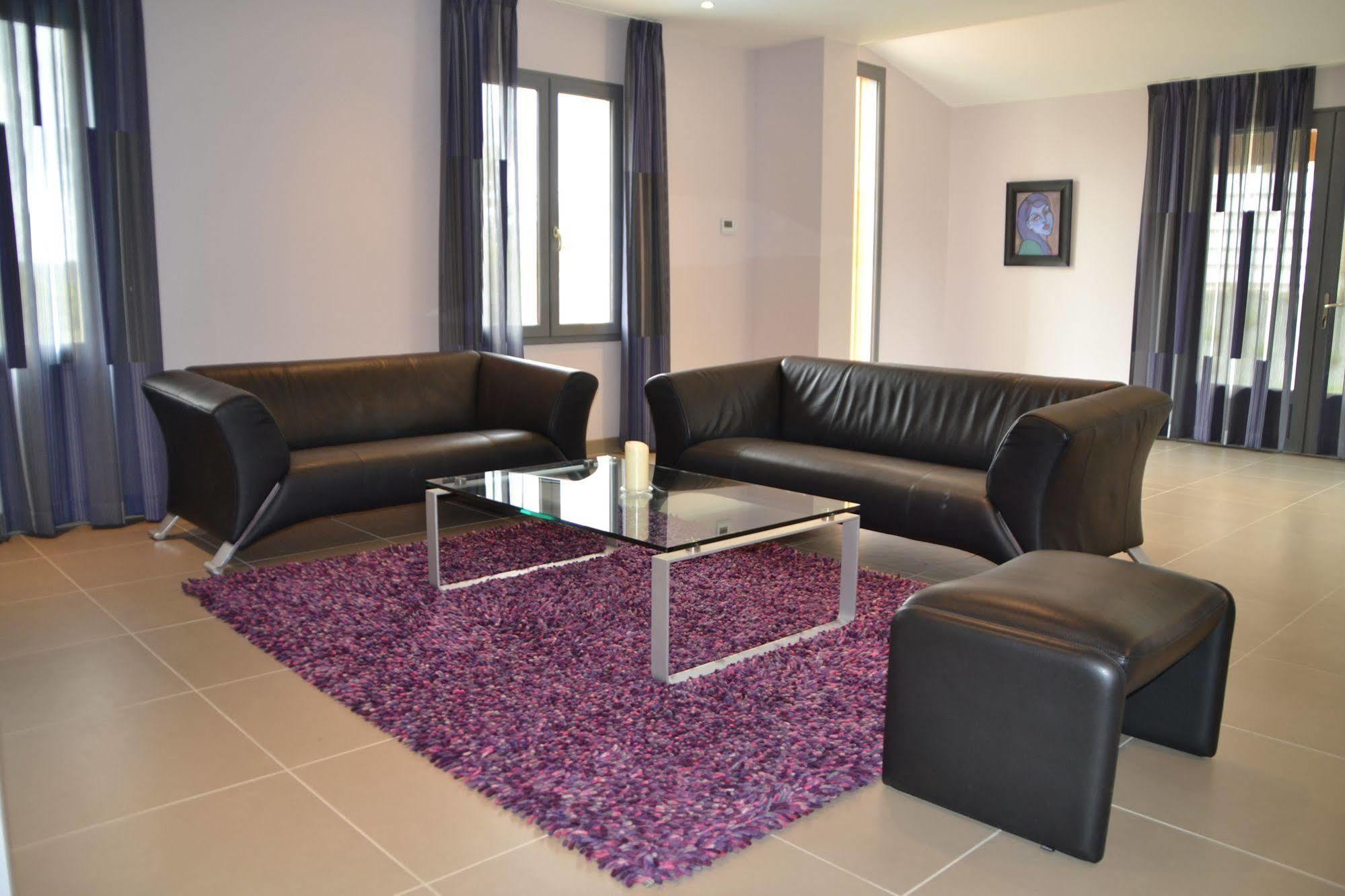Chateau Les Merles Et Ses Villas Mouleydier Εξωτερικό φωτογραφία