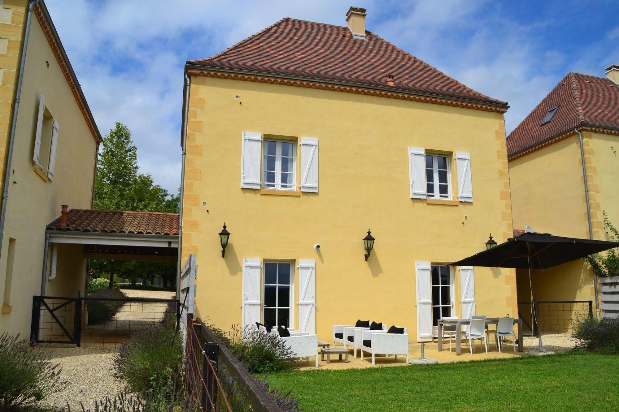 Chateau Les Merles Et Ses Villas Mouleydier Εξωτερικό φωτογραφία